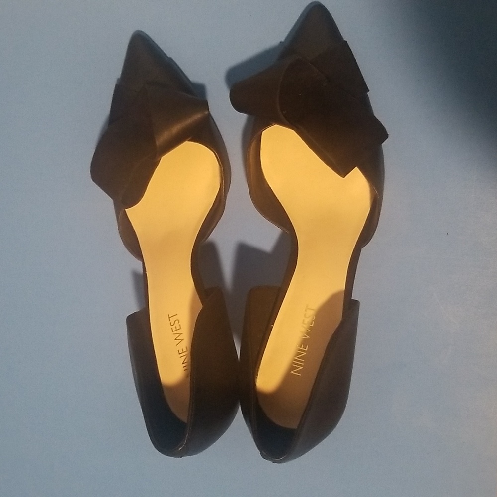 Nine West black heels size 8 1\2 new without tags or box